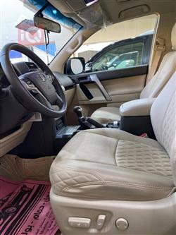 تۆیۆتا لاند کروزەر